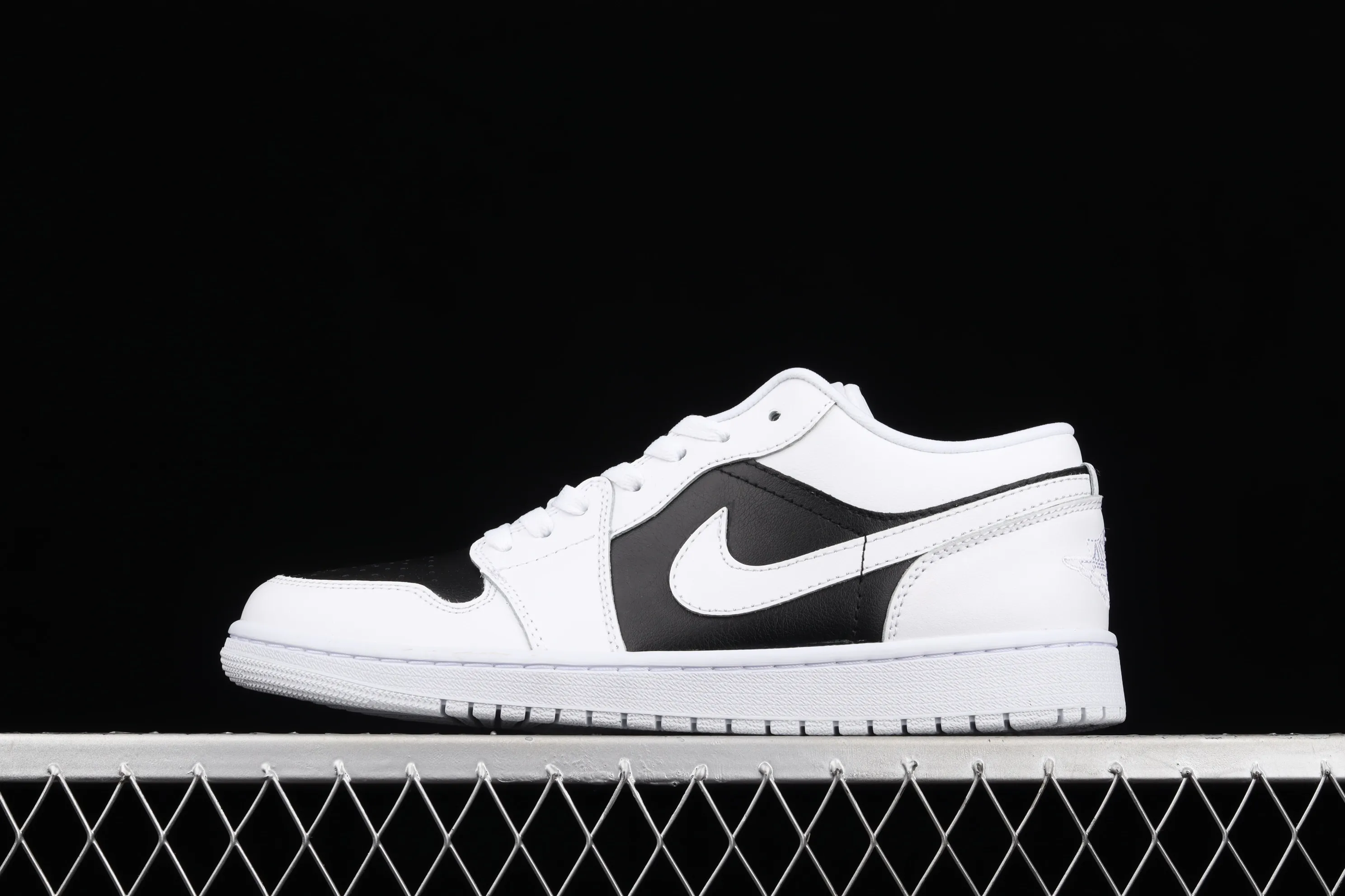 All categories Air Jordan Jordan series basketball shoes Air Jordan 1 Low Air Jordan 1 Low AJ1 Joe 1 black and white panda low-top cultural and leisure sports sneakers DC0774-100